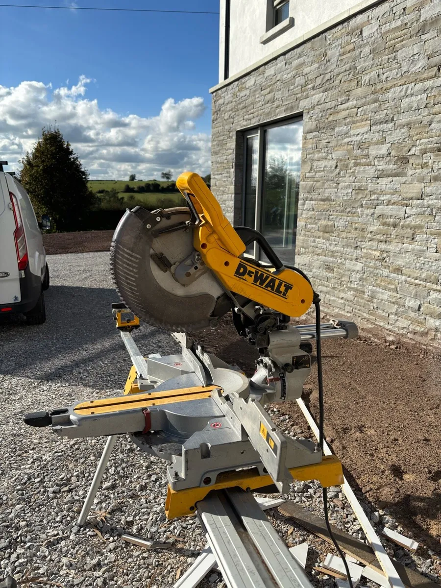 Chop saw - Image 1