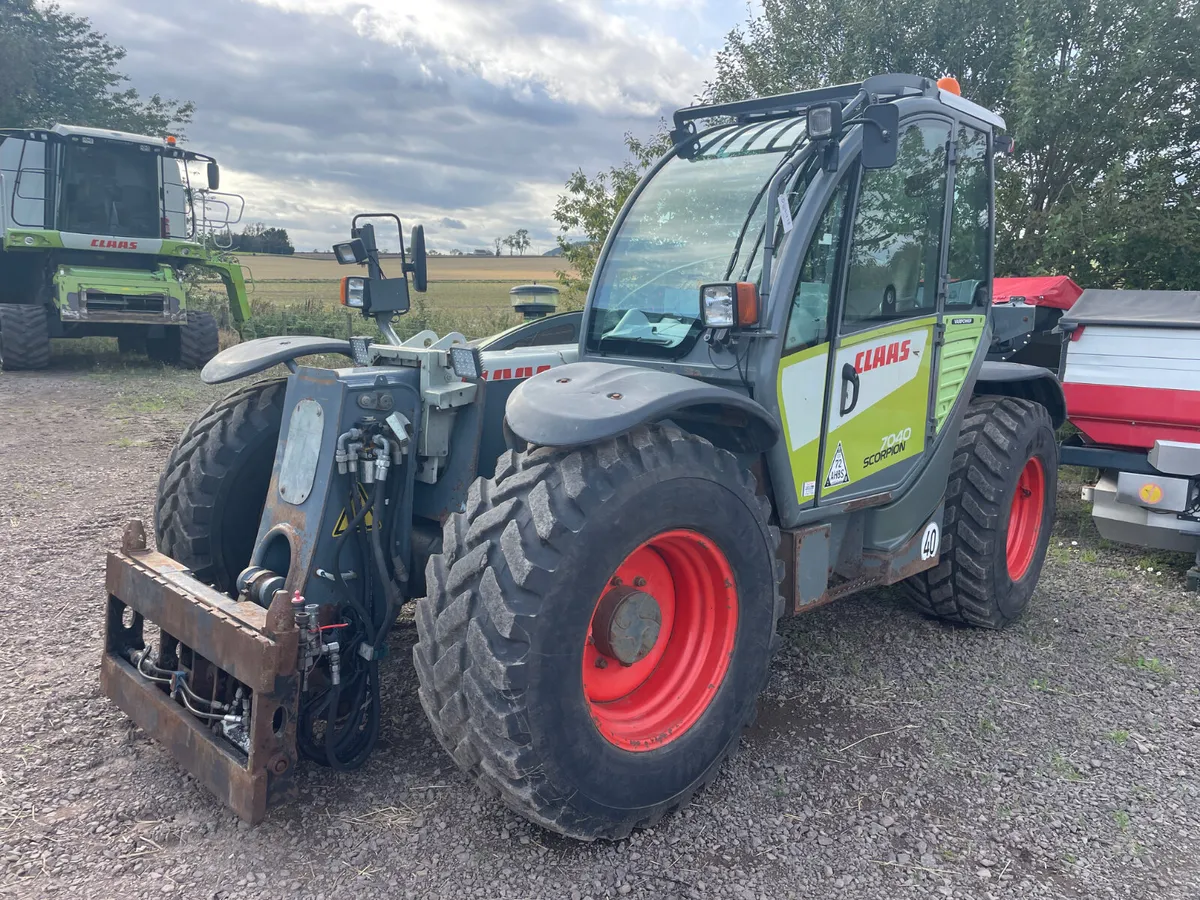 Claas Scorpion 7040 - Image 2