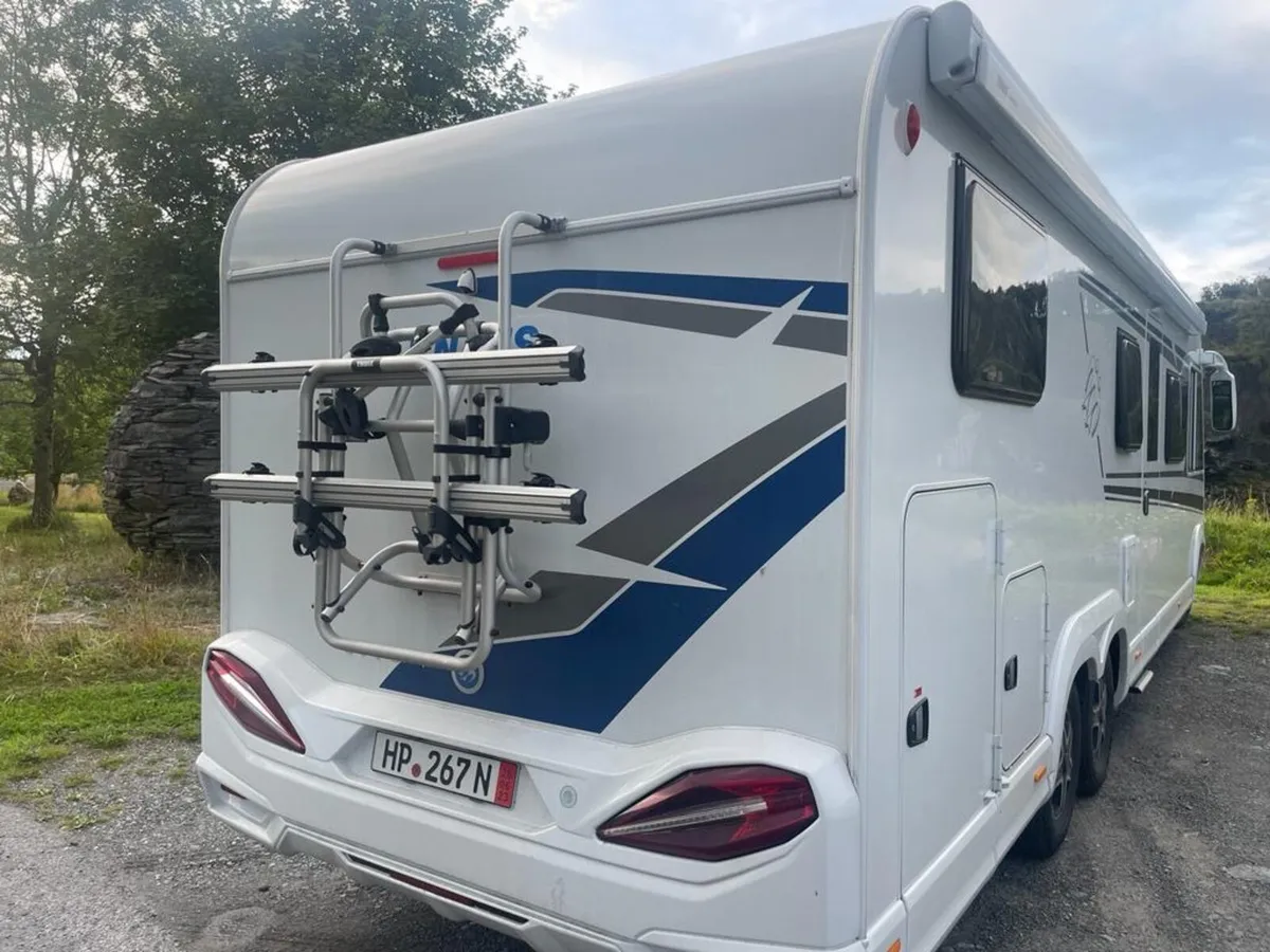 Knaus Live I 900 Leg. 3 Axle  camper - Image 4