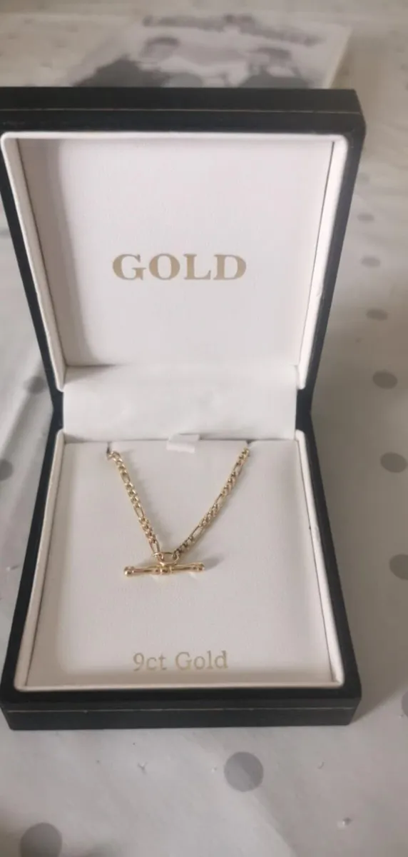 9ct gold ladies necklace