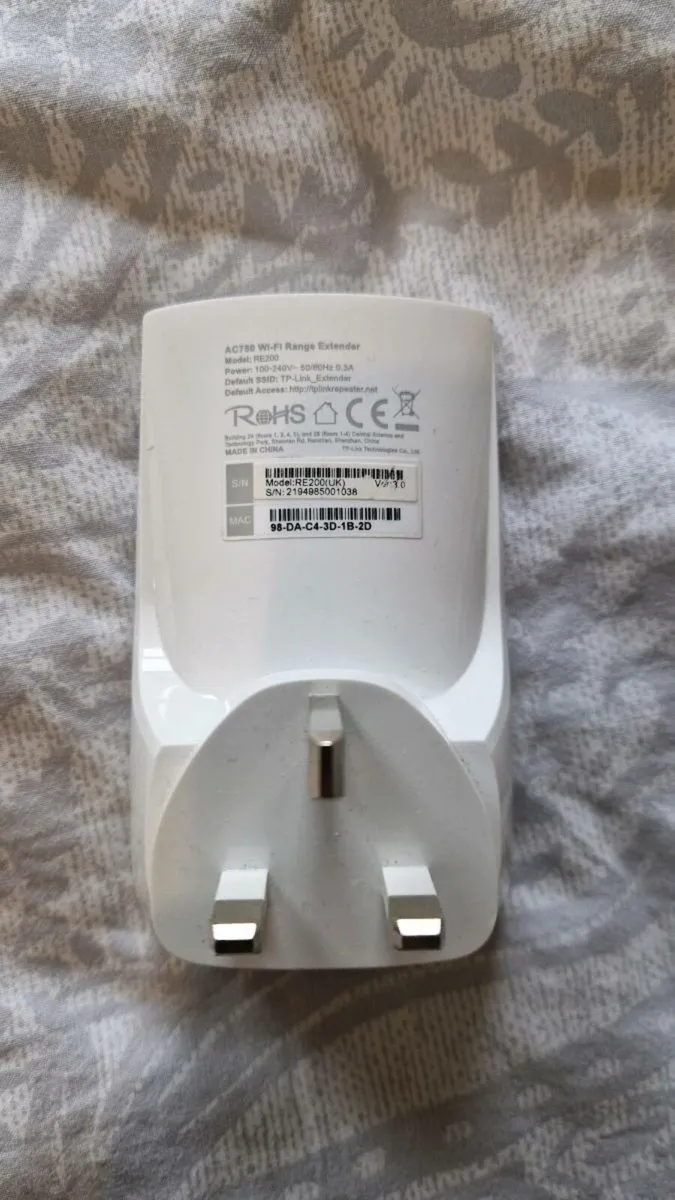 TP-Link AC750 Wi-Fi Range Extender - Image 2