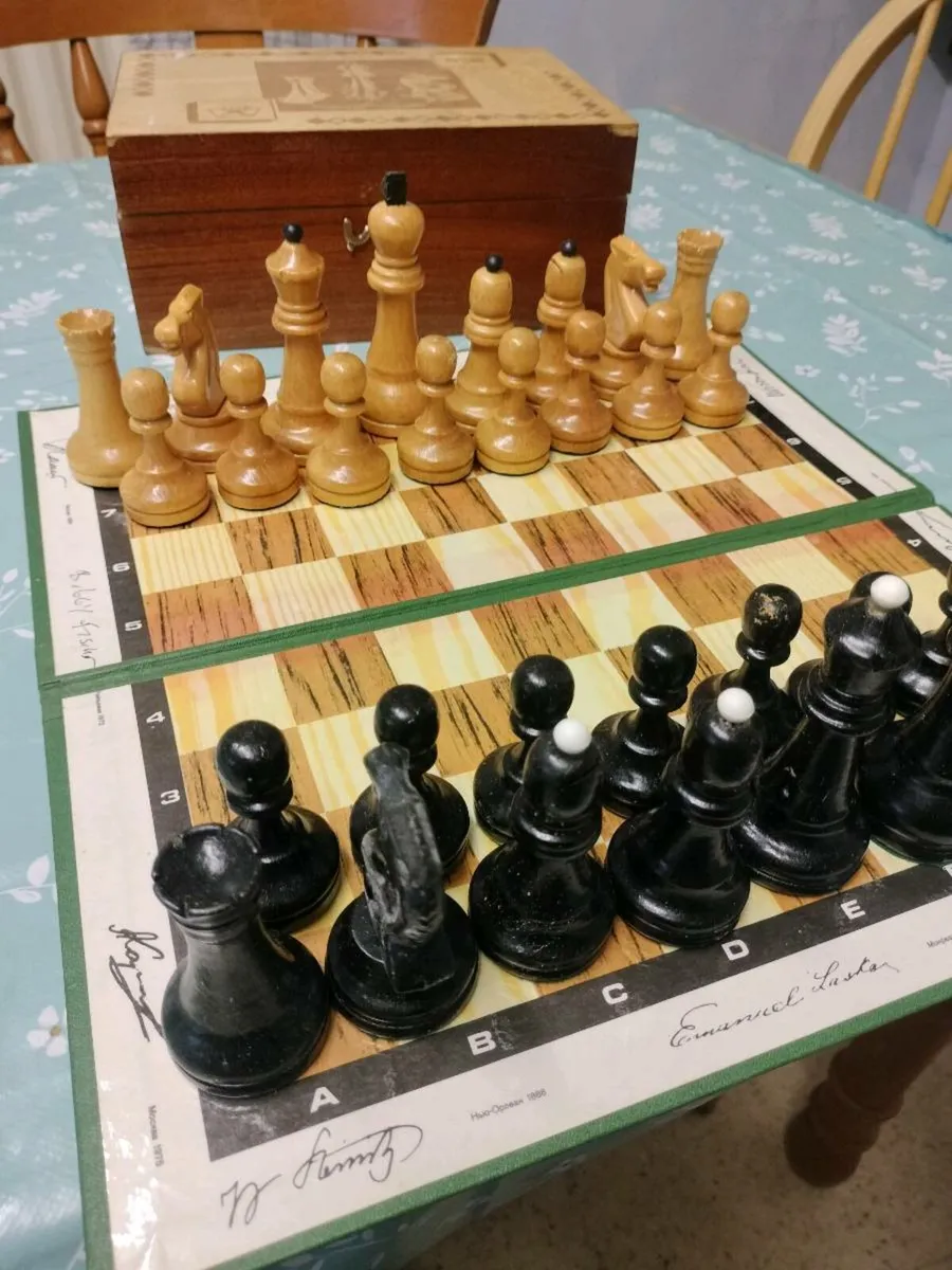 Russian chess set - Image 1