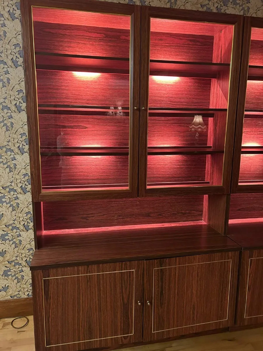 Display cabinet - Image 2