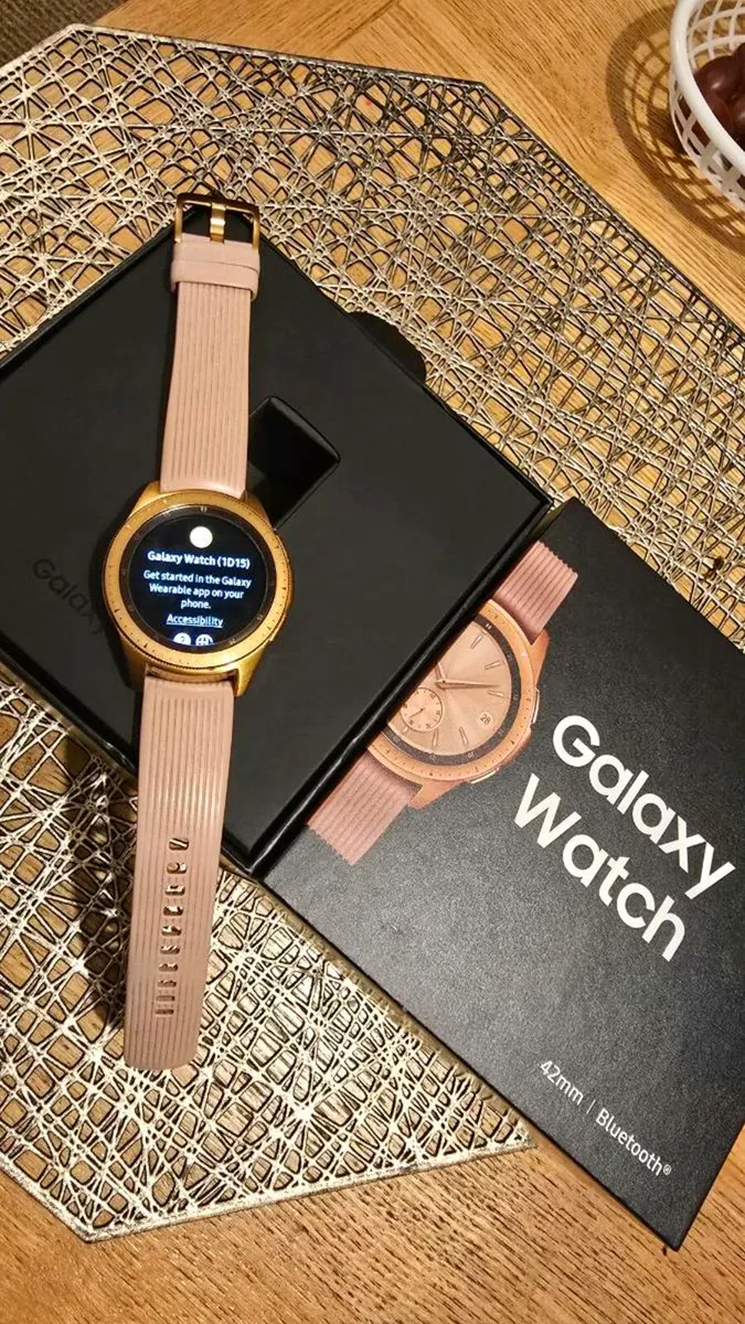 Samsung Galaxy Watch - Image 1