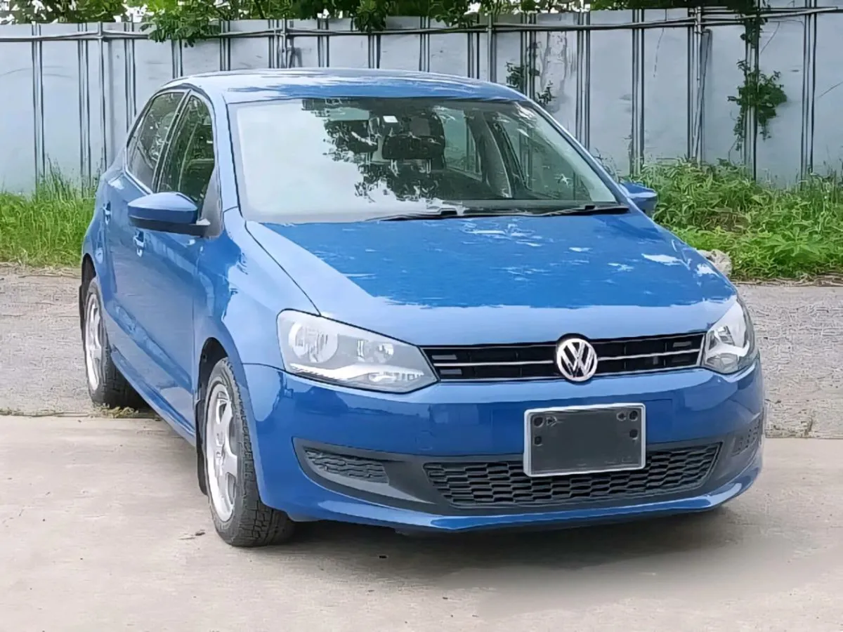 Automatic Volkswagen Polo 1.2 TSI Bluemotion - Image 3