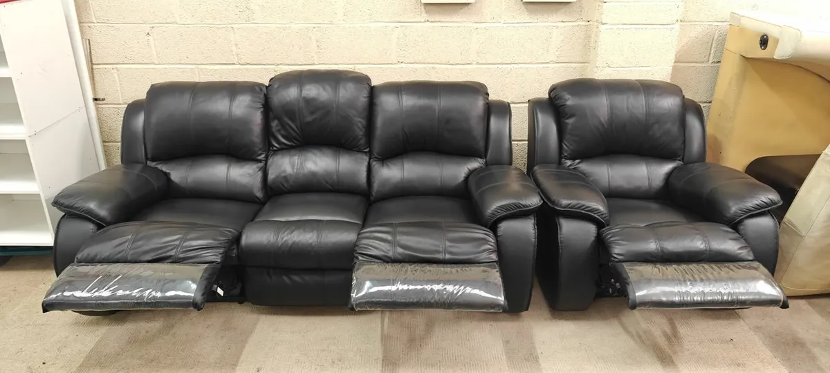 3+1 Black Leather Recliner Suite - Image 1