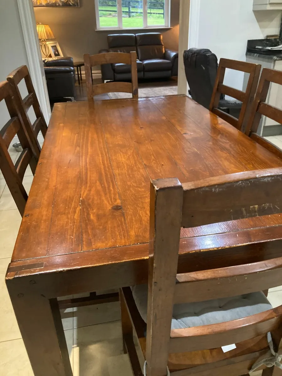 dining room table and 6 chairs - Image 1