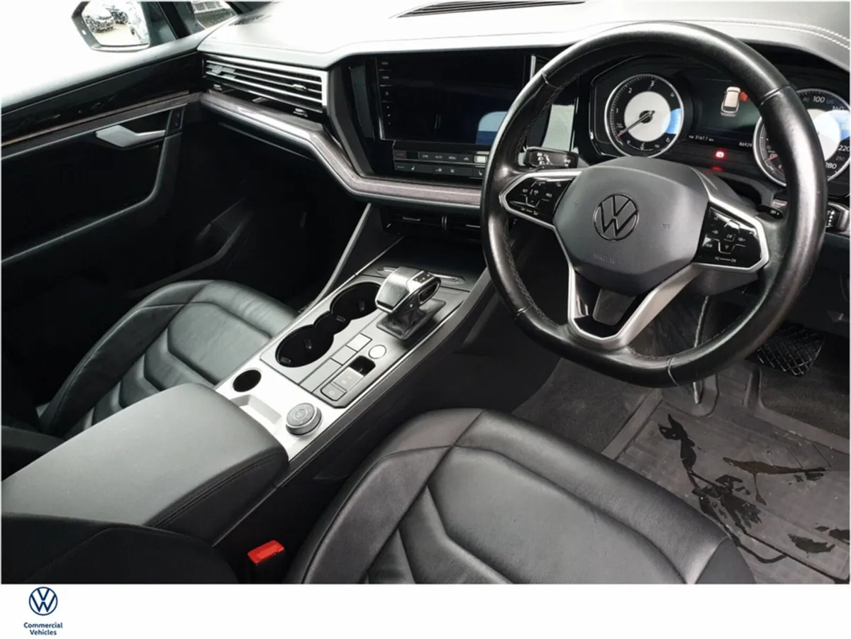 Volkswagen Touareg COMMERICAL 3.0TDI 231BHP 4MOTIO - Image 3