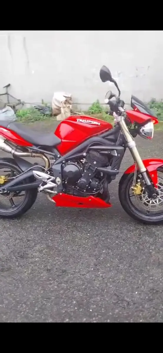 Triumph 675 - Image 3