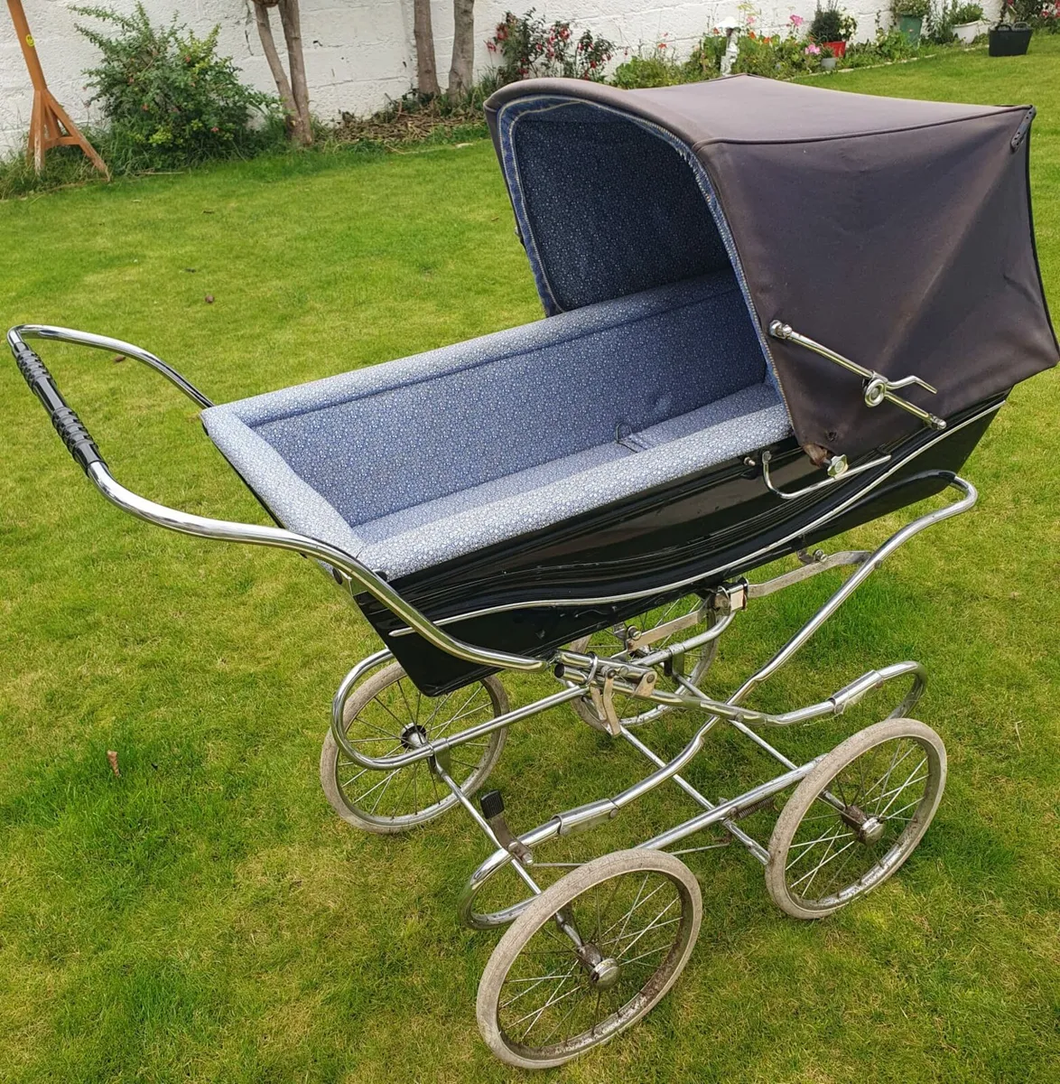 Vintage Pram - Image 1
