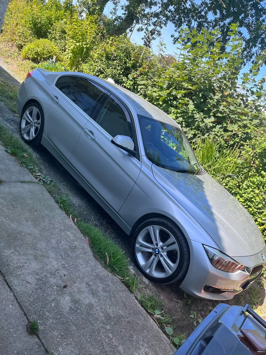 Bmw 2013 320d Luxury Trim
