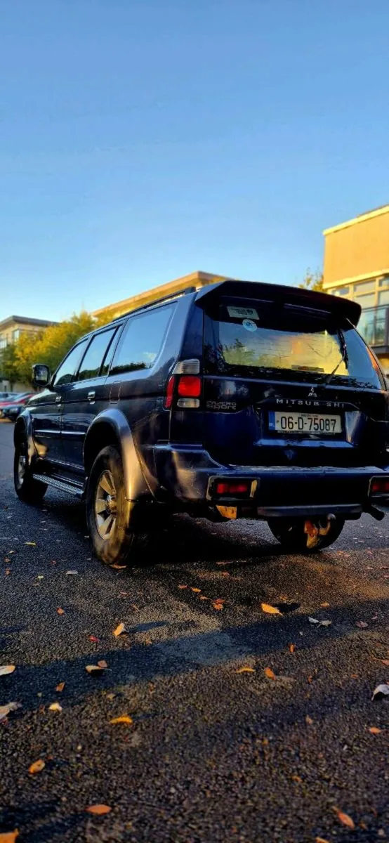 Mitsubishi Pajero Sport - Image 2