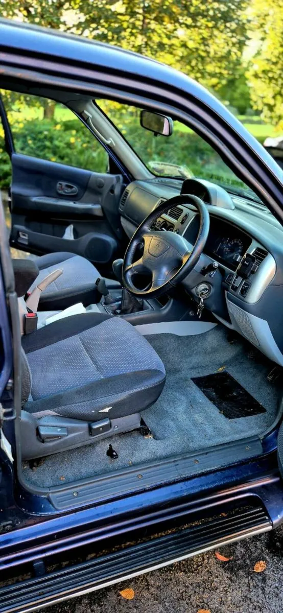 Mitsubishi Pajero Sport - Image 4