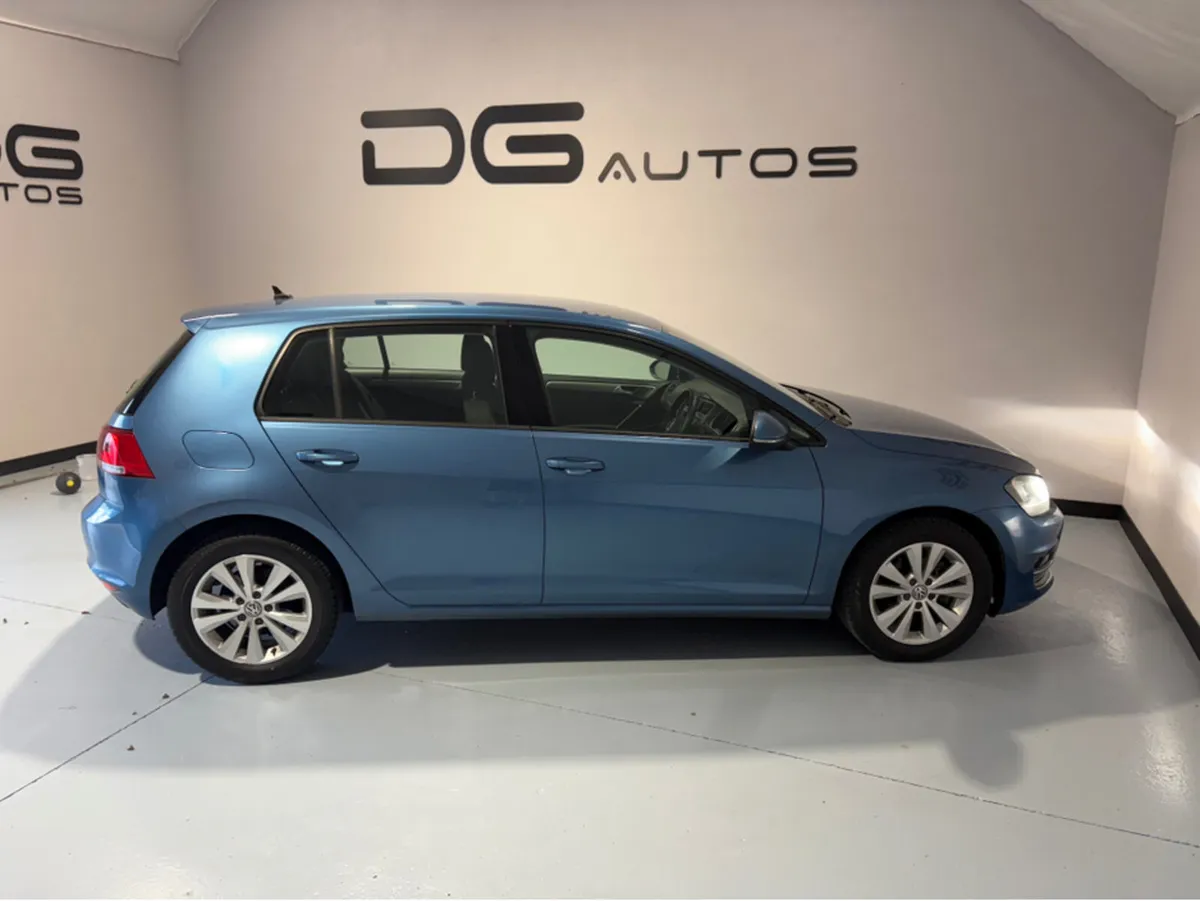 Volkswagen Golf 2 YR NCT - REVERSE CAMERA- MINT CO - Image 2