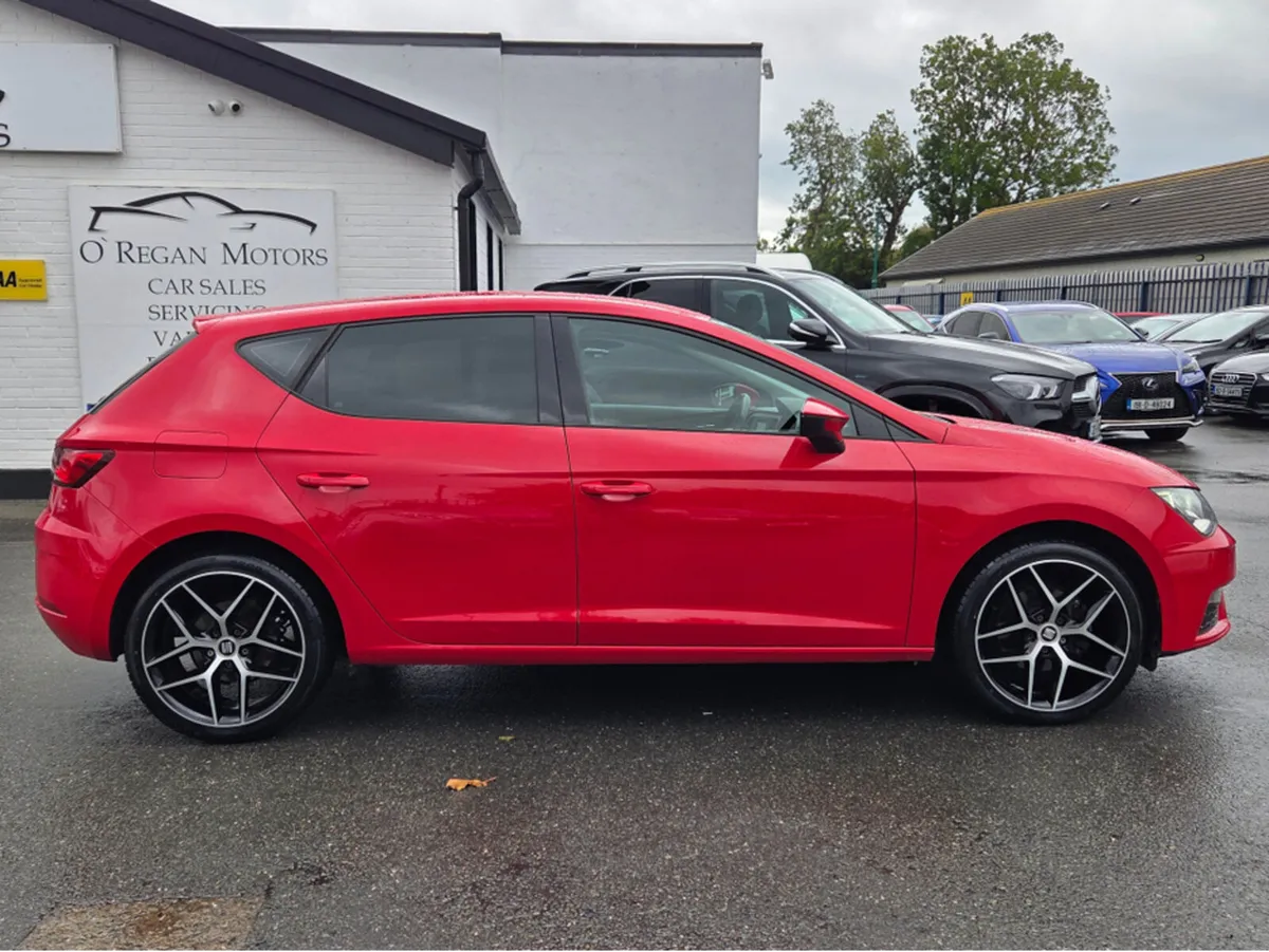 SEAT Leon 1.6 TDI 115 BHP DSG SE AUTO - Image 2