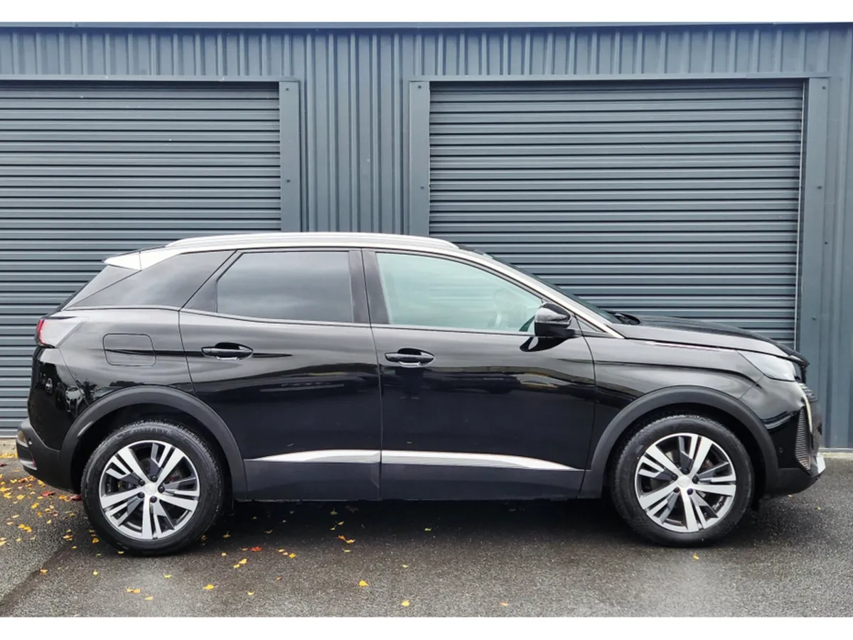 Peugeot 3008 ALLURE 1.5 BLUE HDI - Image 4