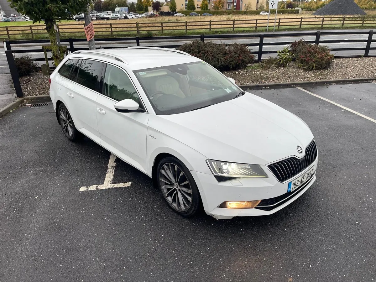 2016 Skoda Superb Laurin & Klement - Image 2