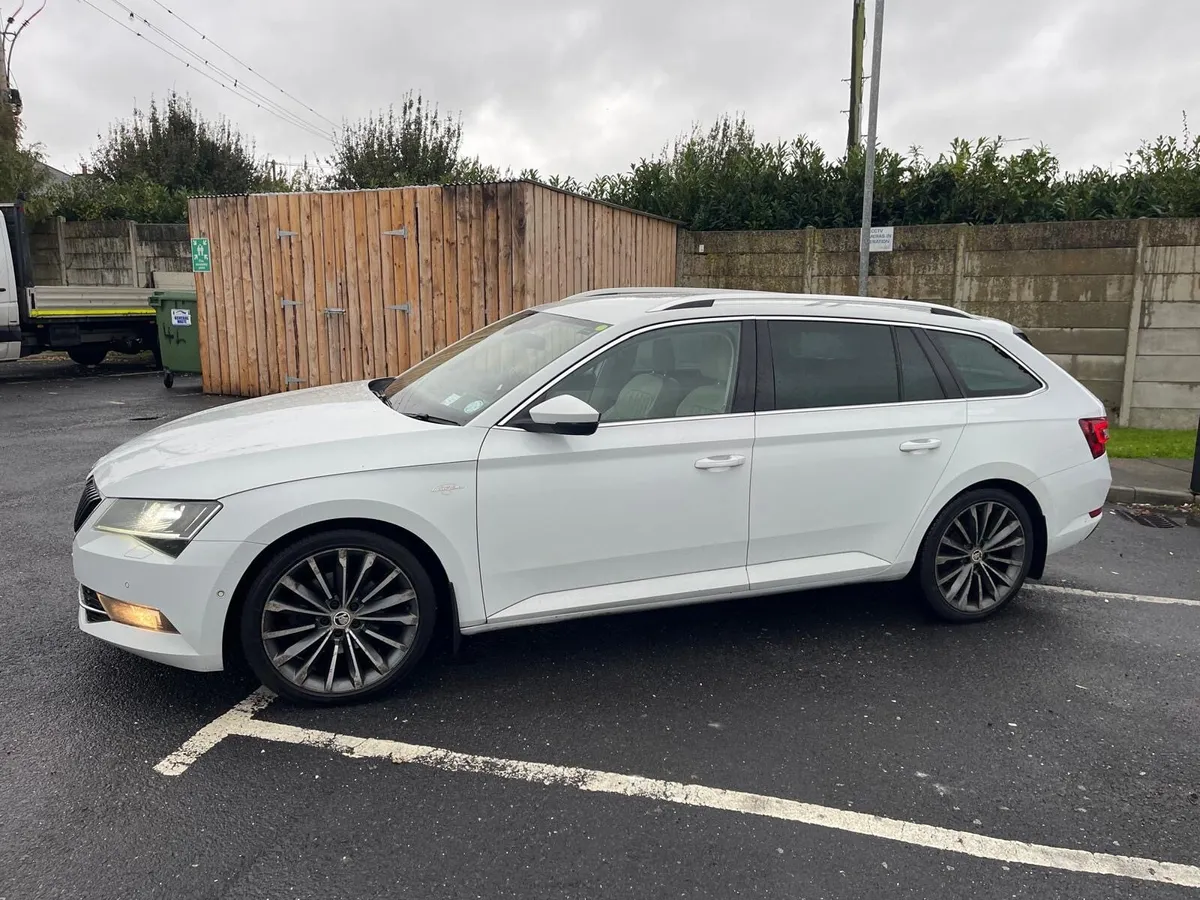 2016 Skoda Superb Laurin & Klement - Image 4