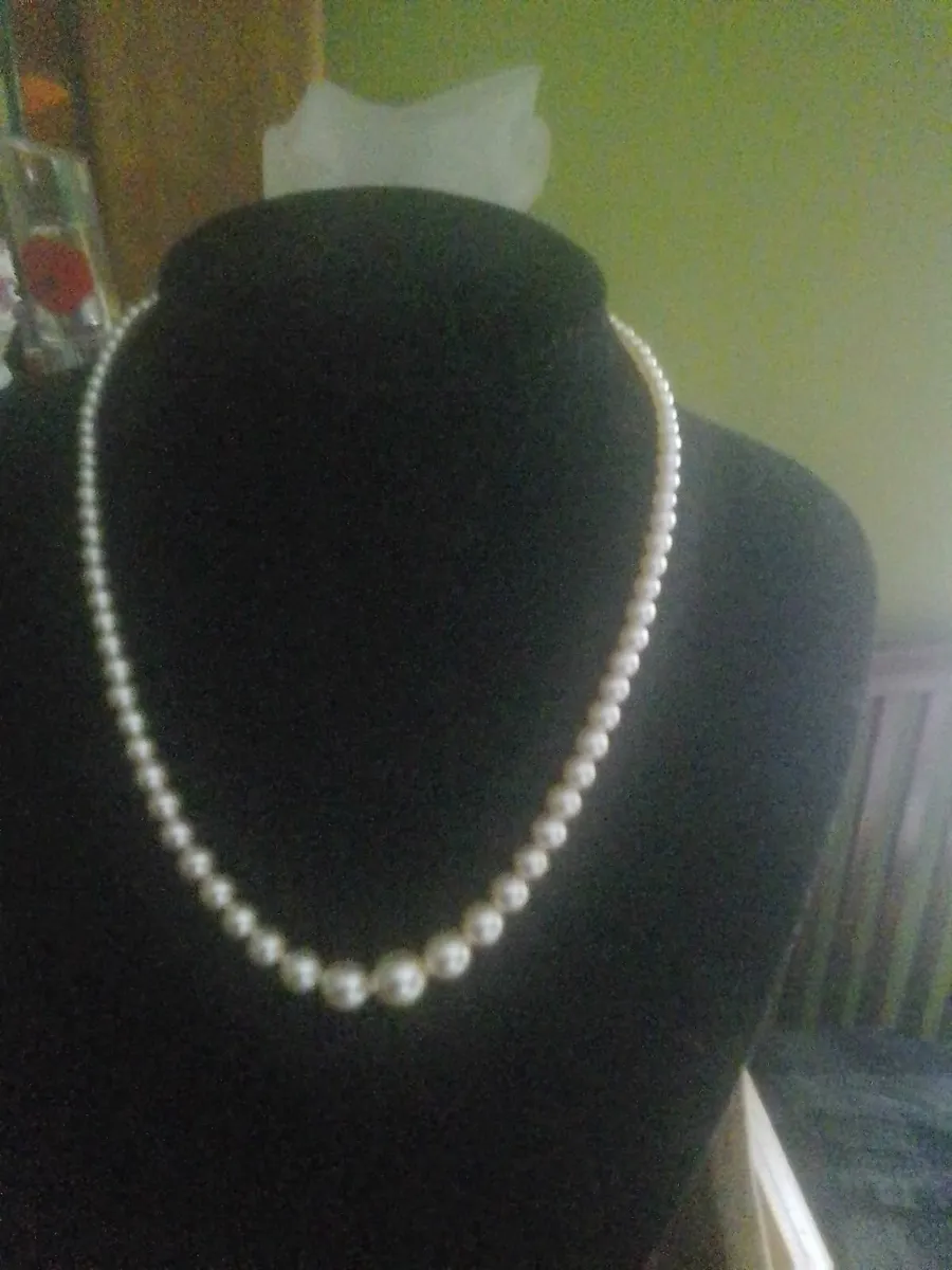 VINTAGE DOUBLE PEARL NECKLACES SET OF TWO - Image 4