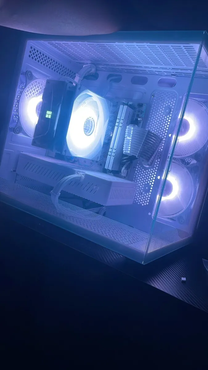 Custom-built gaming pc all new parts - Image 1