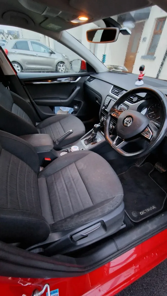 Skoda Octavia 2016 - Image 2