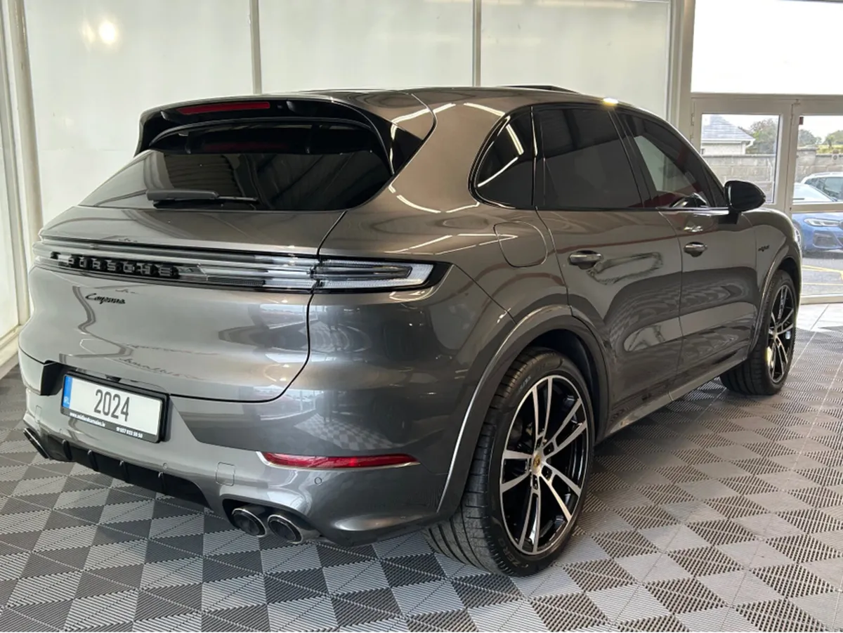 Porsche Cayenne V6 E-HYBRID AUTO - Image 4