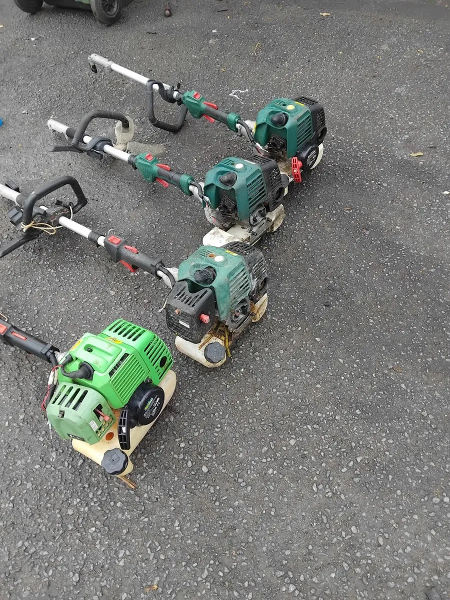 4 grass strummers running for parts 30e each - Image 3