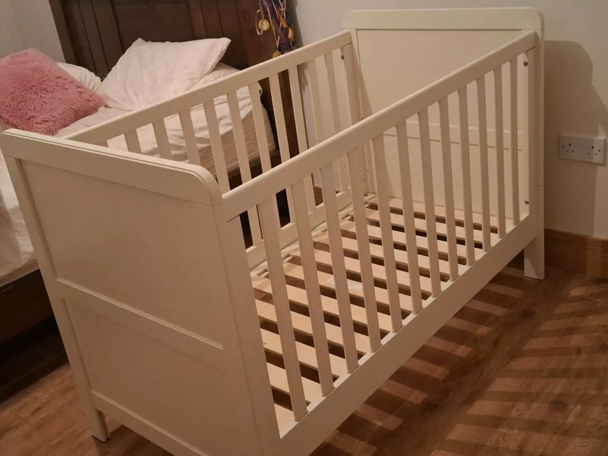 Cot/bed and feeding rocking chair and footstool - Image 3