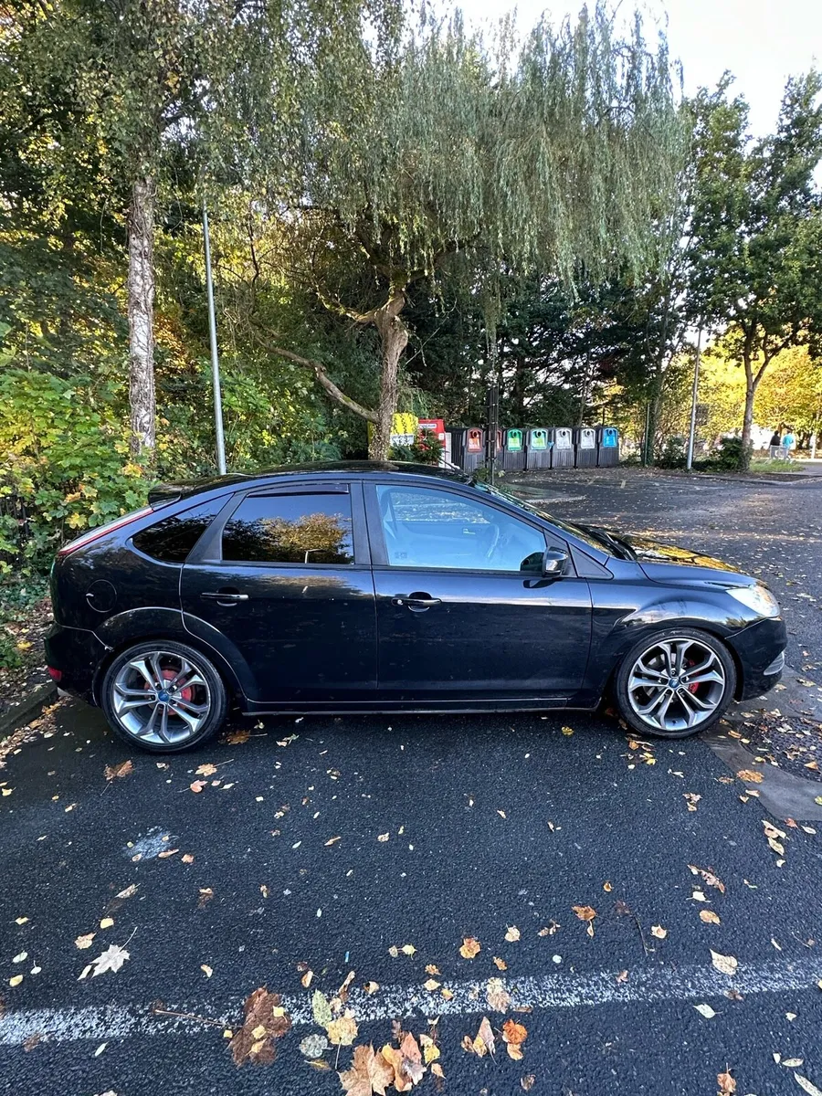 Ford focus 1.6 TDCI 2010 - Image 2