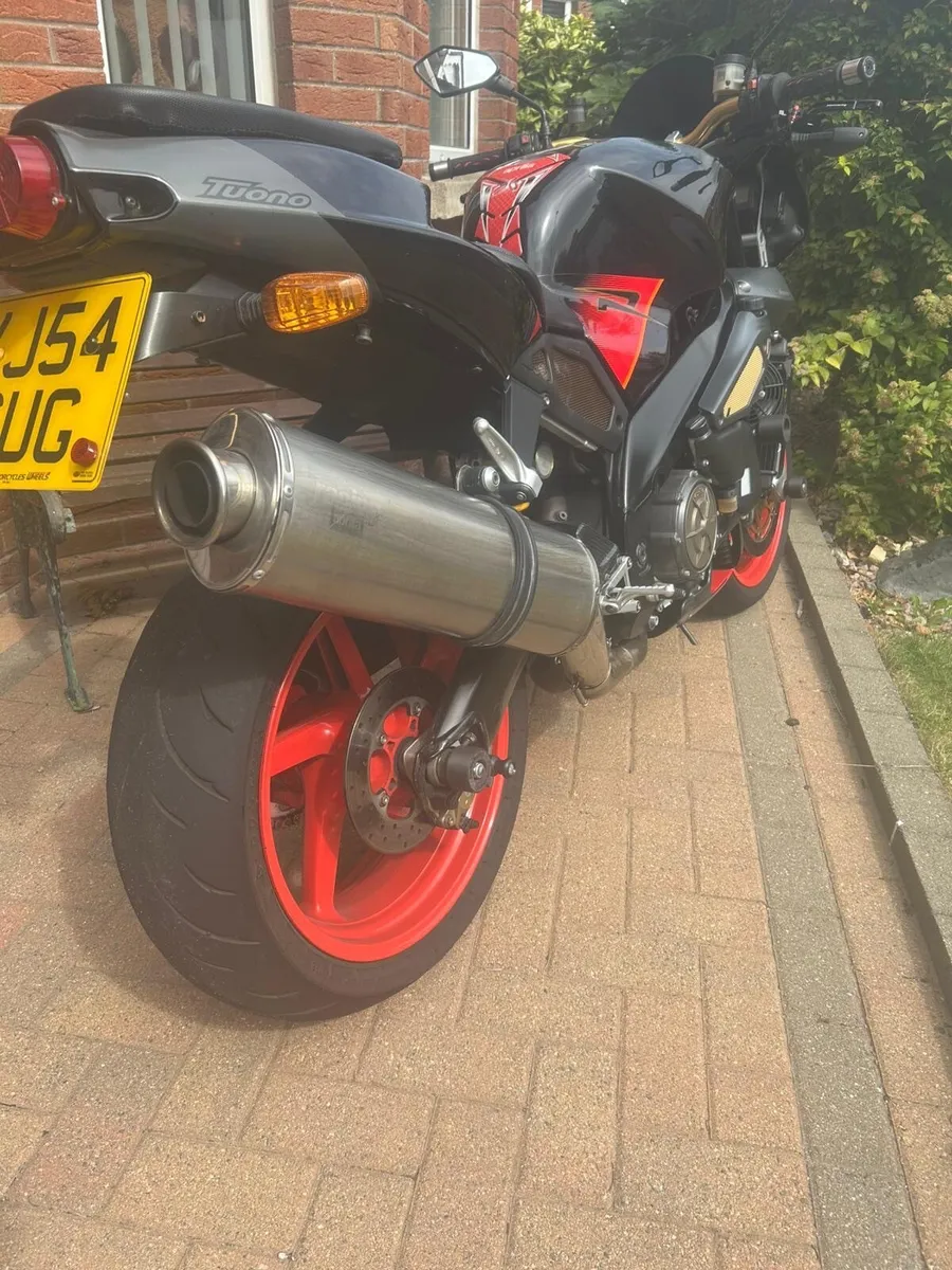 Aprilia Tuono 2004 - Image 2