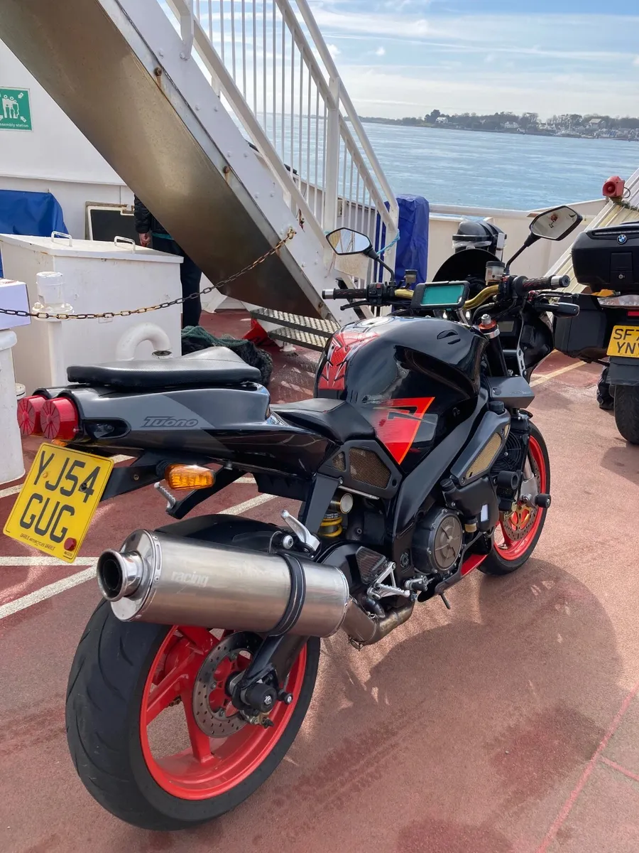 Aprilia Tuono 2004 - Image 1