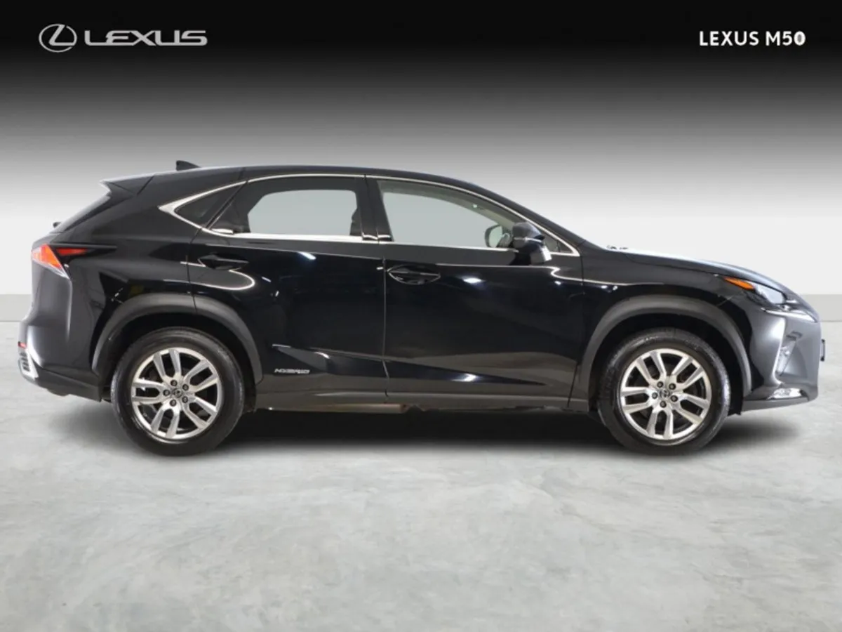 Lexus NX 300h Executive - Image 4