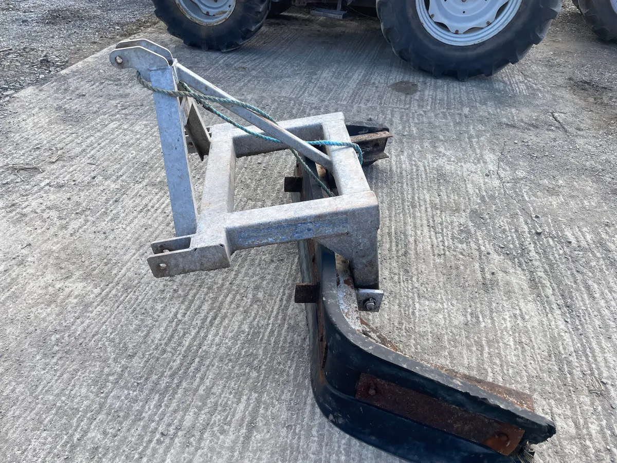 New Galvanised Yard Scraper - Image 2
