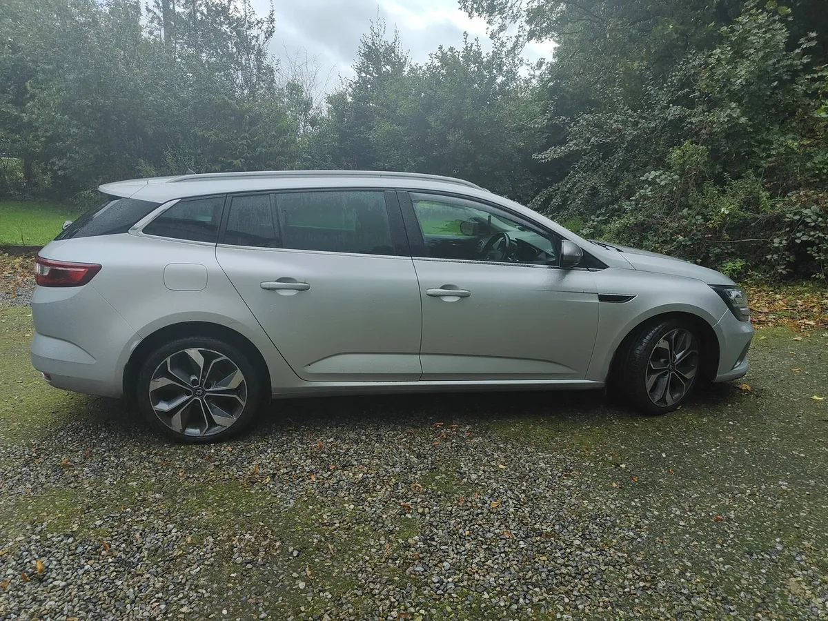 Renault Megane Estate GT Line - Image 2