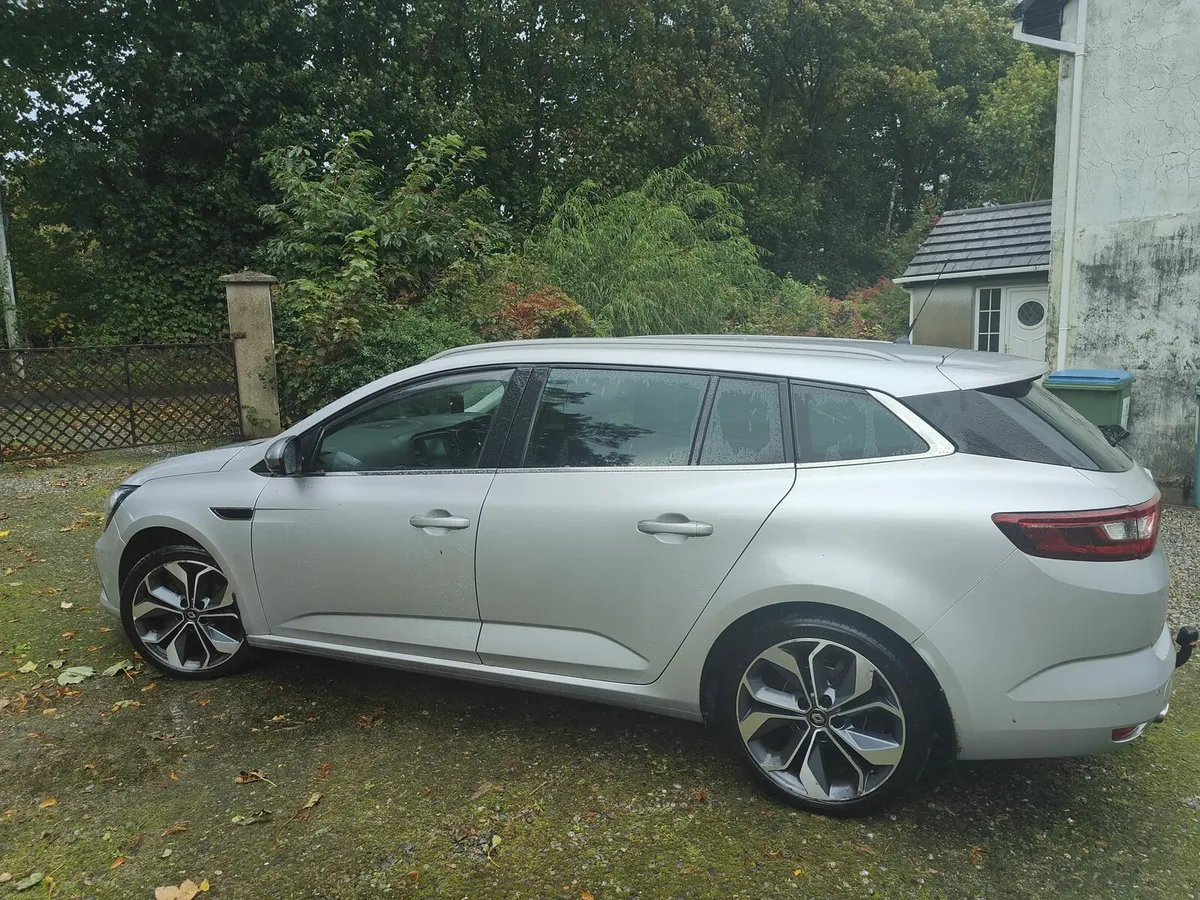 Renault Megane Estate GT Line - Image 4