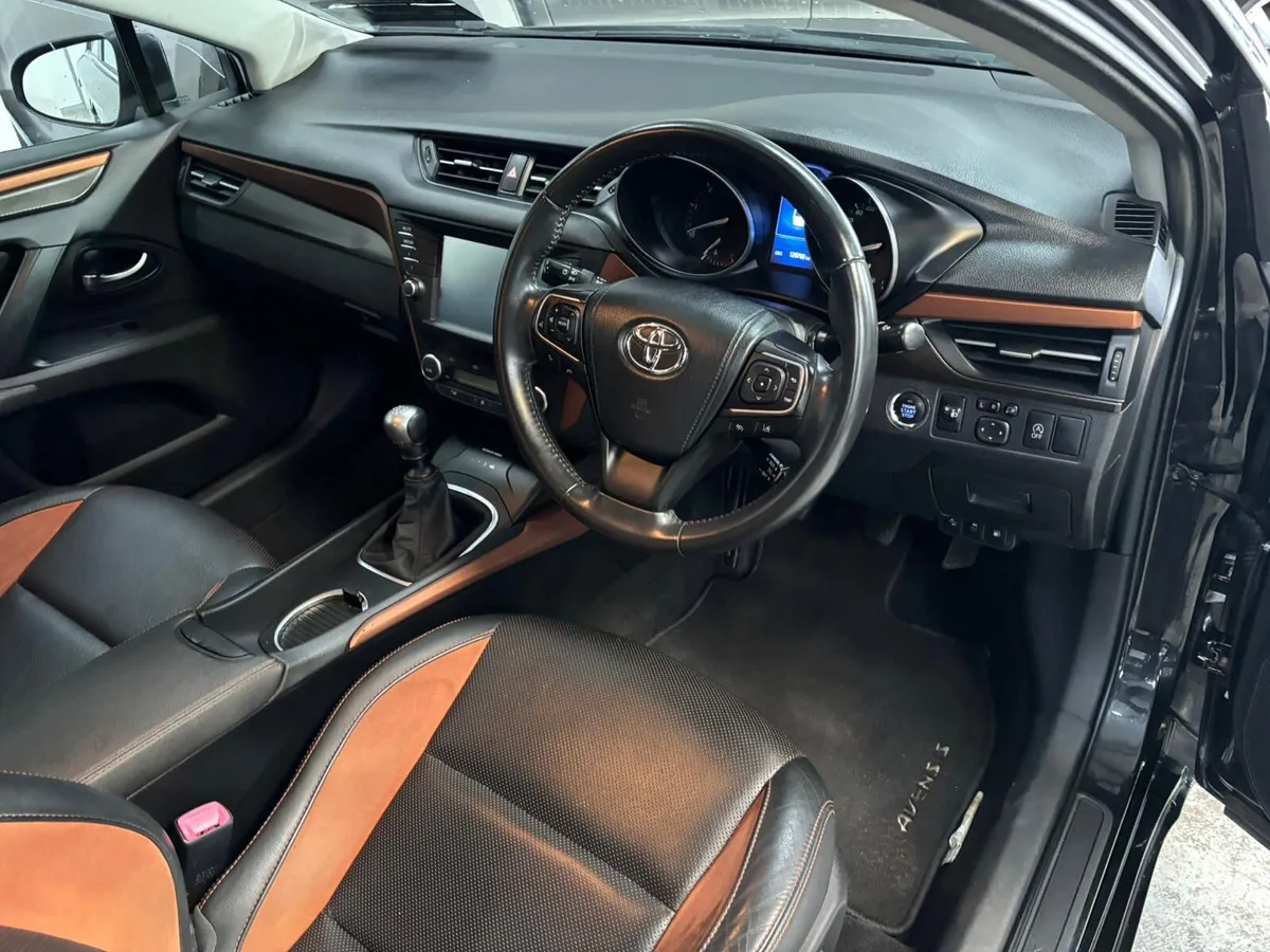 Toyota Avensis 2016.  2.0D4D.   SOL - Image 3