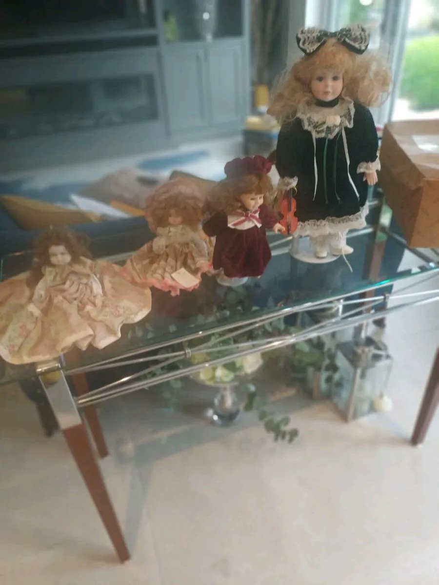 Porcelain dolls - Image 1