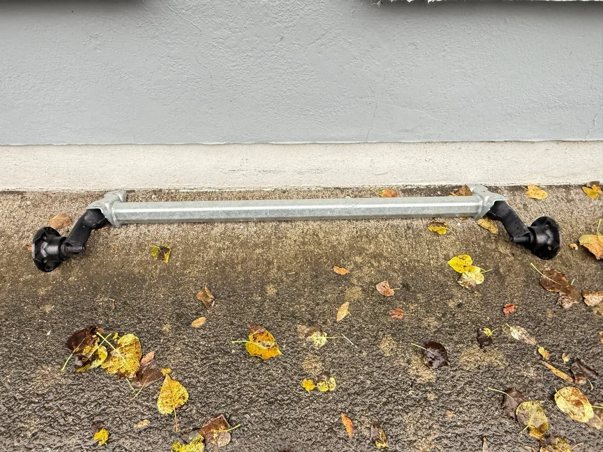 Axle - Image 1