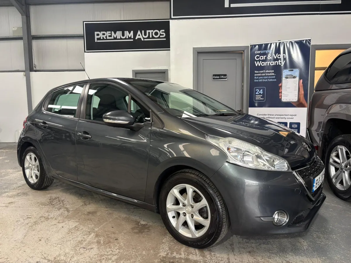 Peugeot 208 2015. 1.0. VTI  ACTIVE - Image 1