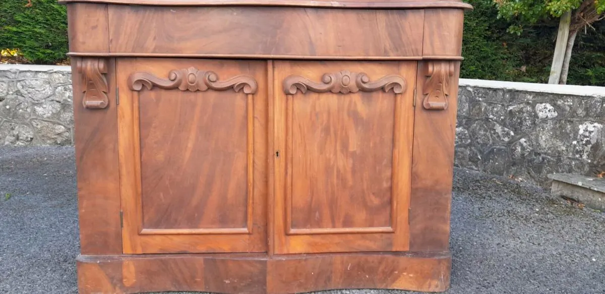 Furniture - Image 3