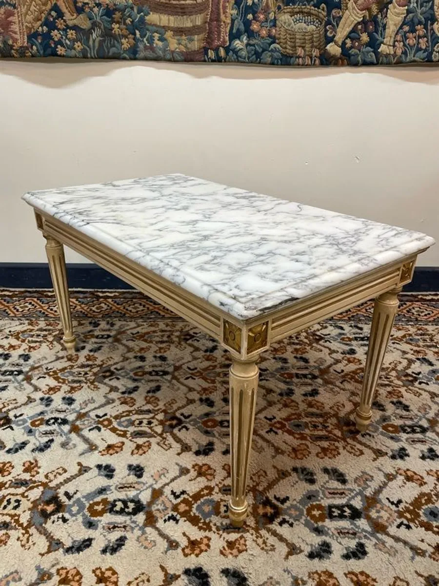 Neoclassical Parcel and Gilt Wood Marble Top Coffee Table - Image 1