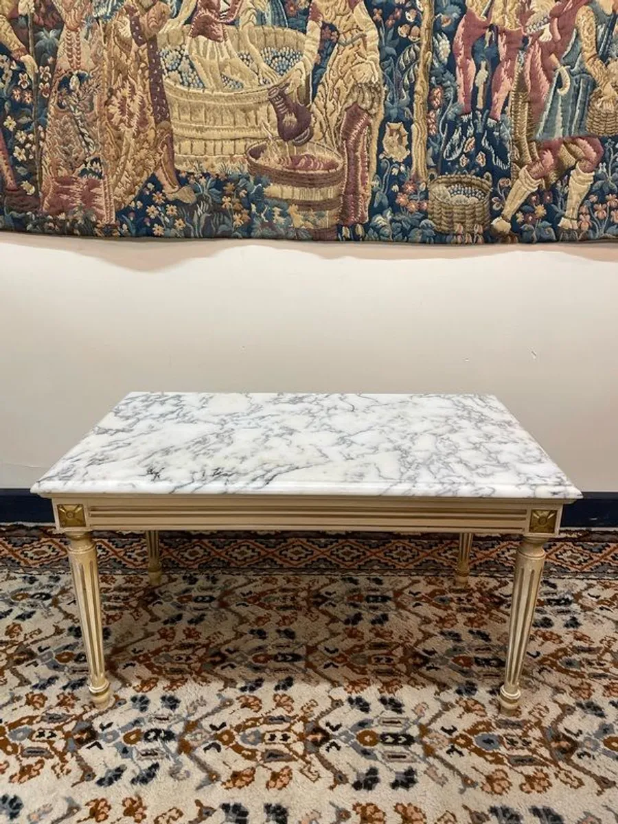 Neoclassical Parcel and Gilt Wood Marble Top Coffee Table - Image 4