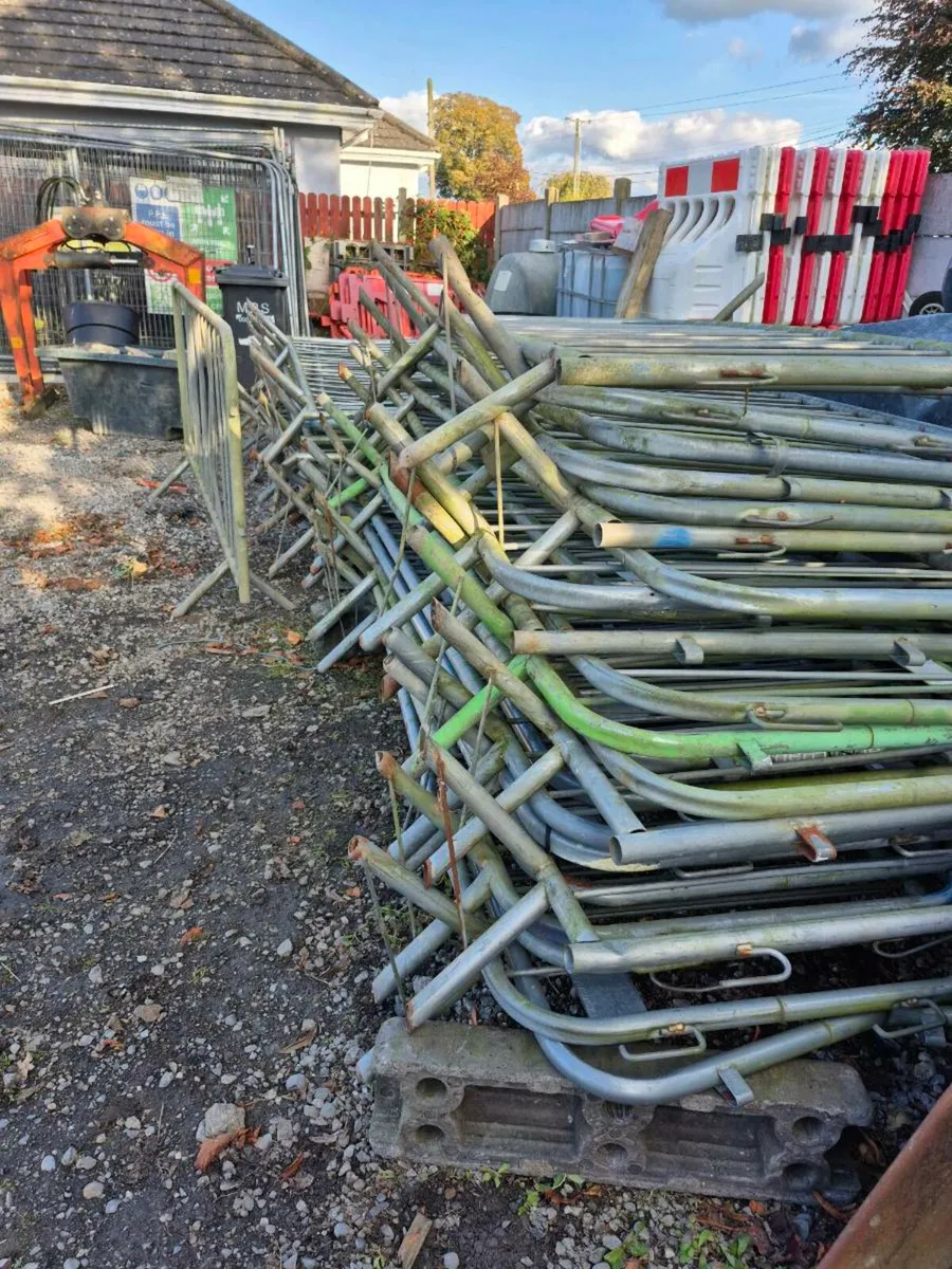 Barriers - Image 2