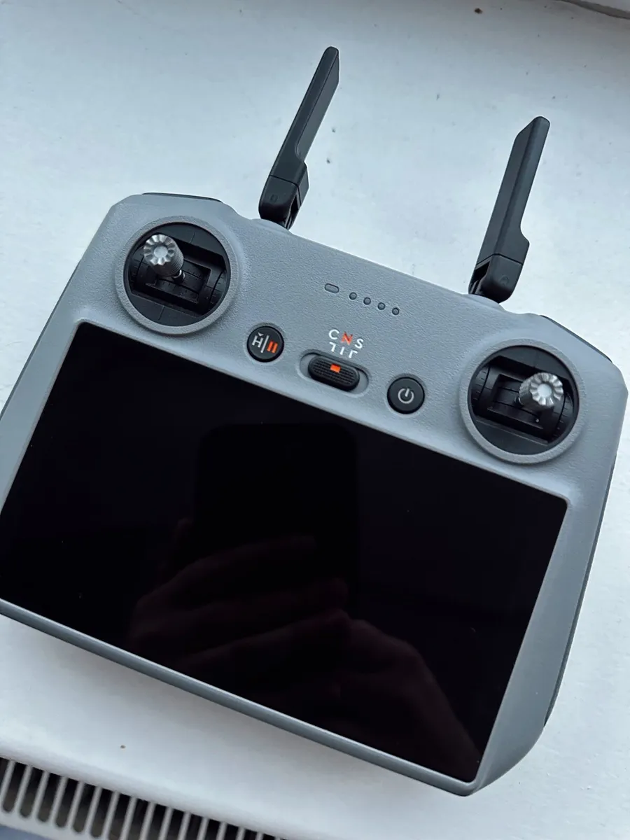 DJI Drone Air 3 - Image 1