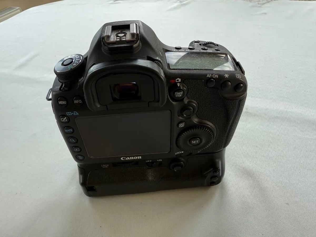 Canon 5D MarkIII - Image 3