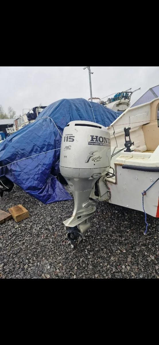 Boat engine - Image 1