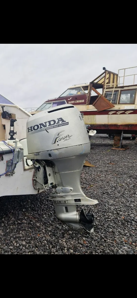 Boat engine - Image 3
