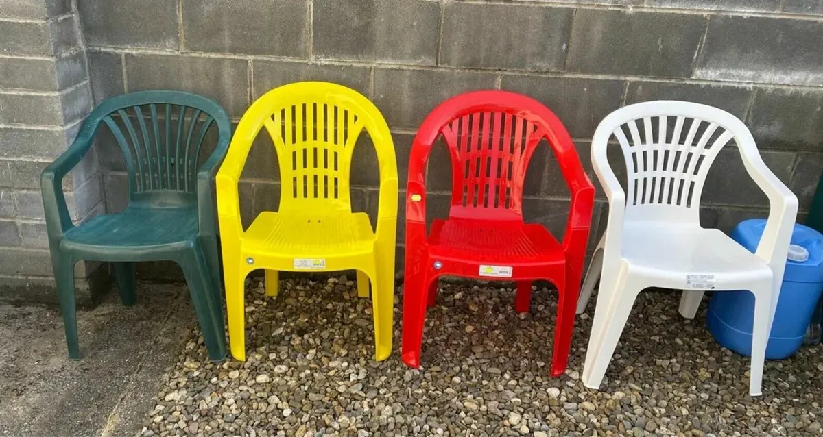 Garden Table And 4 Chairs Set - Image 2