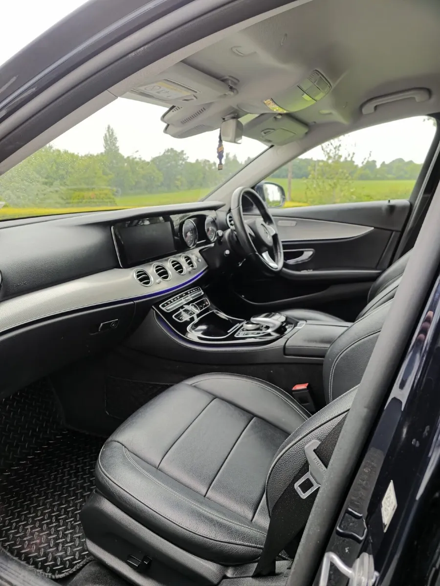 Mercedes-Benz E-Class 2016 - Image 1