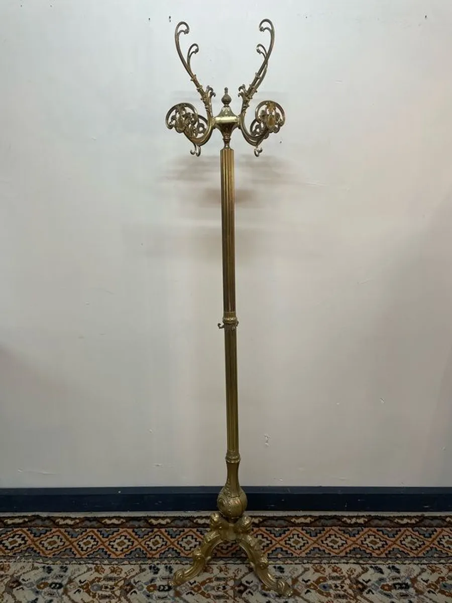 1970s Hollywood Regency Design Brass Floor Coat Rack - Image 1